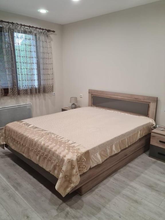 Зара Apartman Rusze Kültér fotó